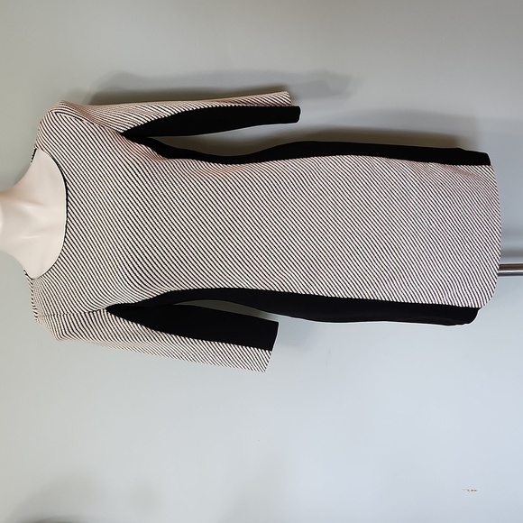 Banana Republic Black & White Textured Dress - Picture 2 of 14